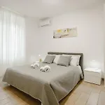 G21 Bed & Breakfast 4*